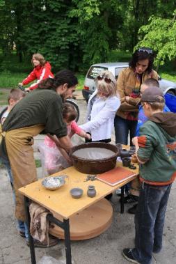 image160_t1.jpg